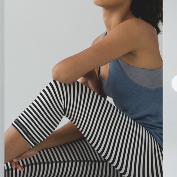 lululemon athletica Pants - Lululemon Wunder Under Crop II Narrow Bold Stripe